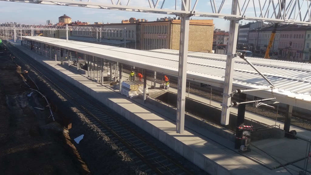 Niebawem zostaną oddane do użytku 2 zmodernizowane perony na stacji Rzeszów Główny 1