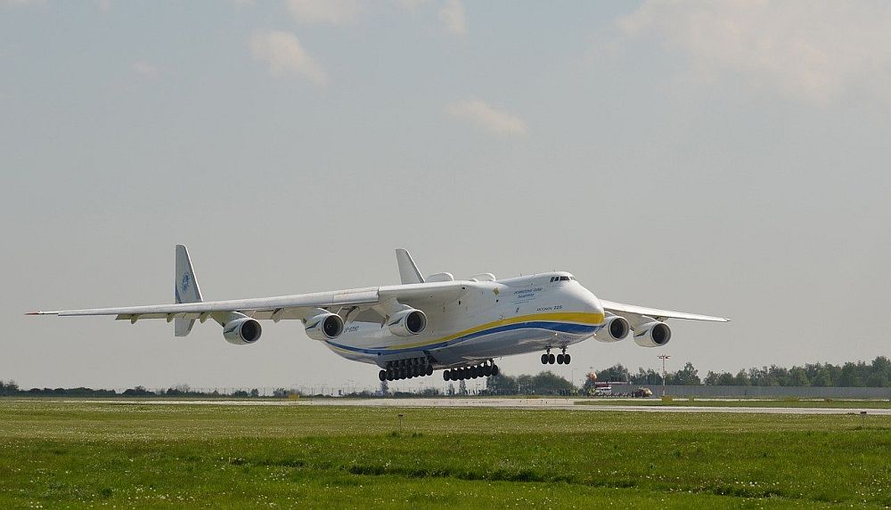 Antonov An-225 Mriya największy samolot transportowy świata
