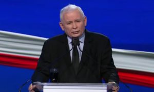 Kaczyński: Szczepienia są naprawdę konieczne i niegroźne 1