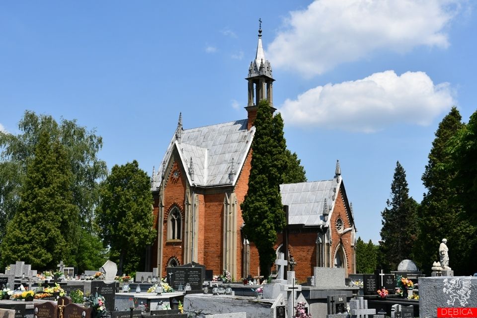 kaplica krypta grobowiec dębica raczyńskich remont