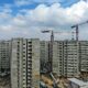 pracownik ukraina wojna budowa mieszkanie