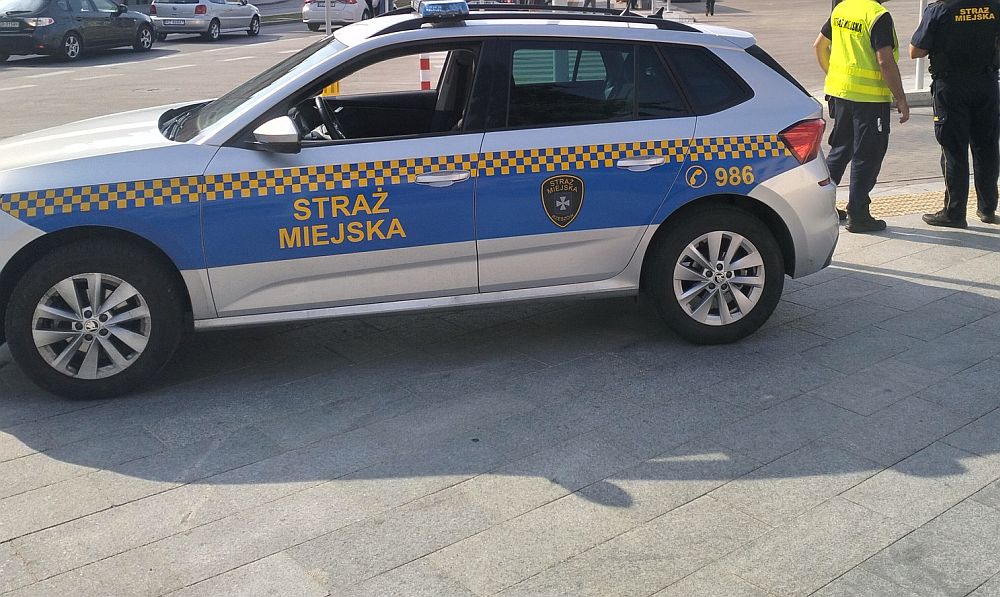 Nabór do Straży Miejskiej w Rzeszowie – 7 wolnych etatów strażnika miejskiego [zarobki]