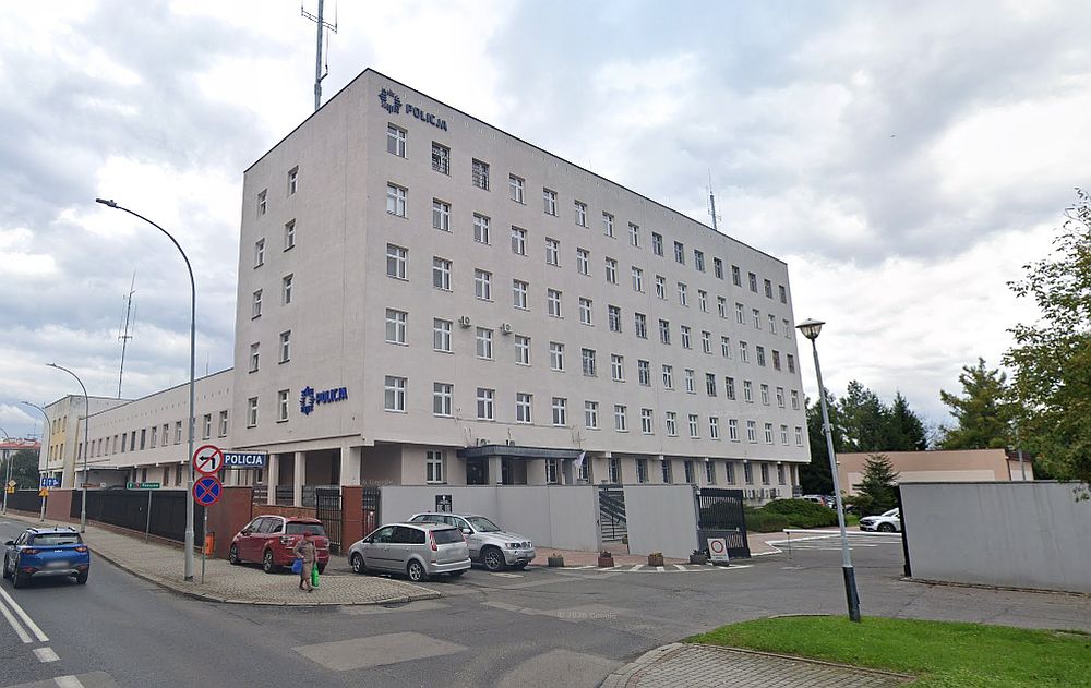 Komenda Miejska Policji w Przemyślu rekrutuje – praca w administracji i systemach danych