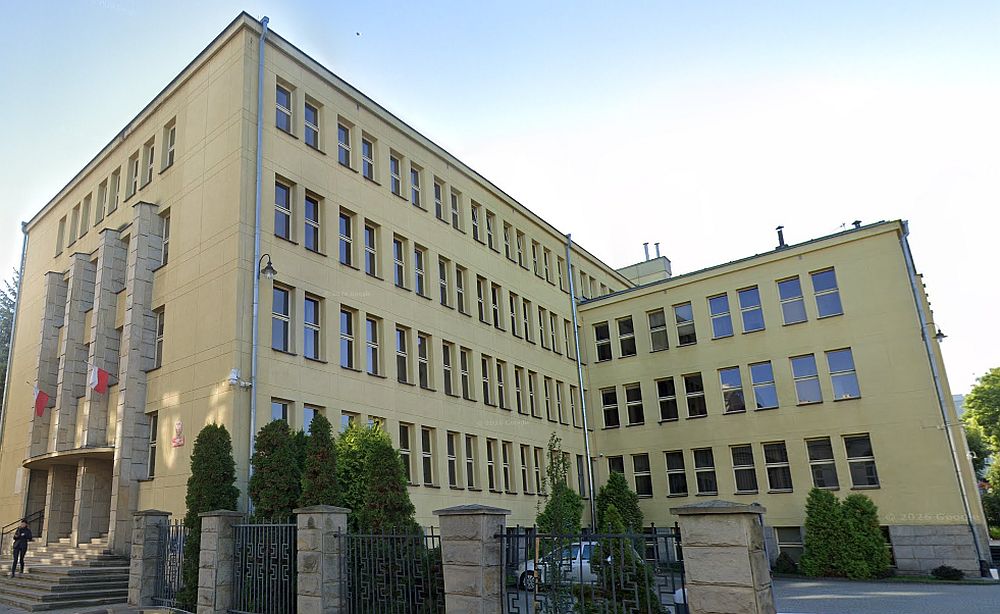 Sąd Okręgowy w Przemyślu rekrutuje – praca z wynagrodzeniem do 10 tys. zł brutto